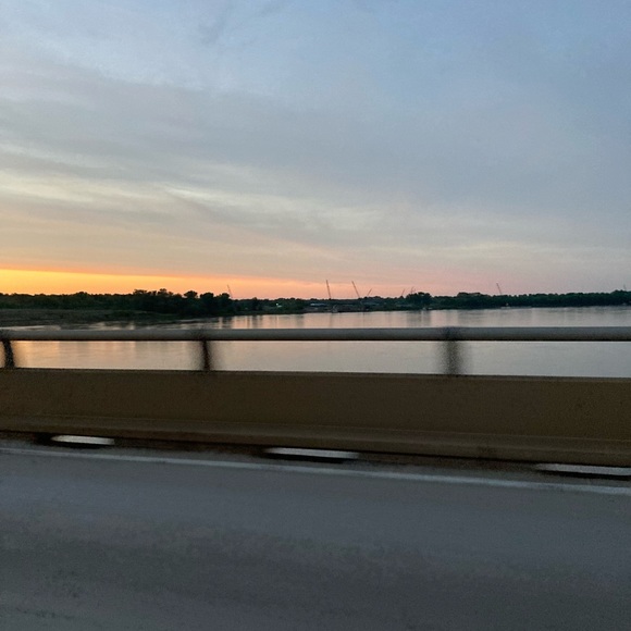 Meet your Posher, Tranae - Picture 1 of 1